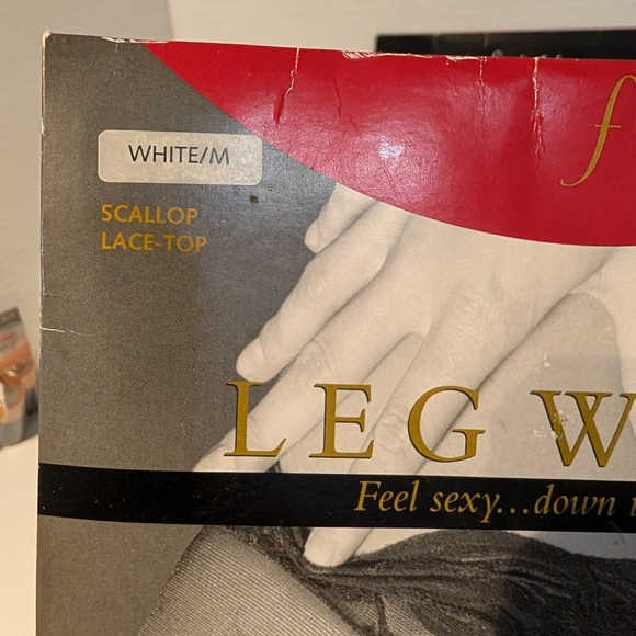 Thigh High Stockings New In‎ Package Fredrick's And Hanes Medium. 3 Packs - Picture 9 of 11